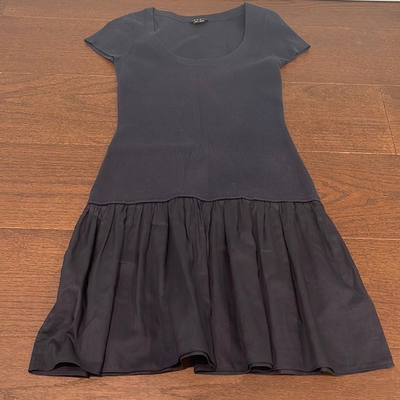 Theory Women’s Navy Short Sleeve Dress Size Petite - Picture 1 of 5
